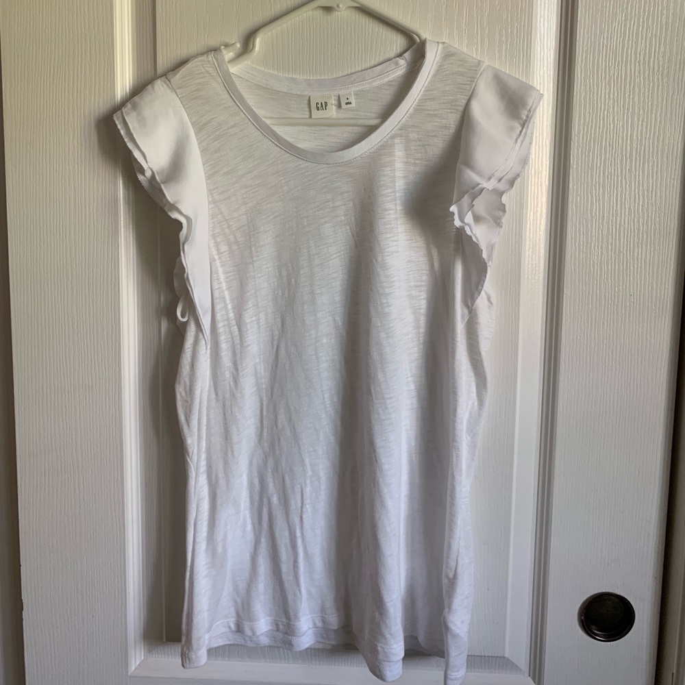 GAP ruffle sleeve short sleeve t-shirt